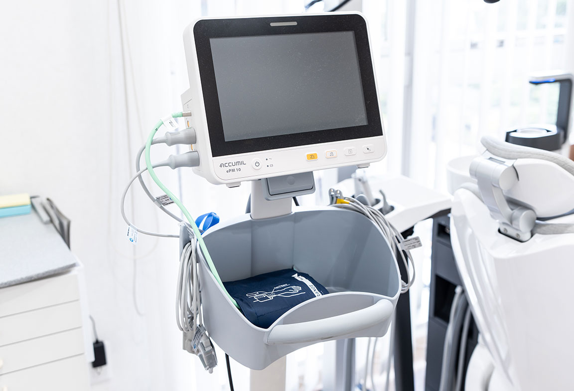 心電図モニター